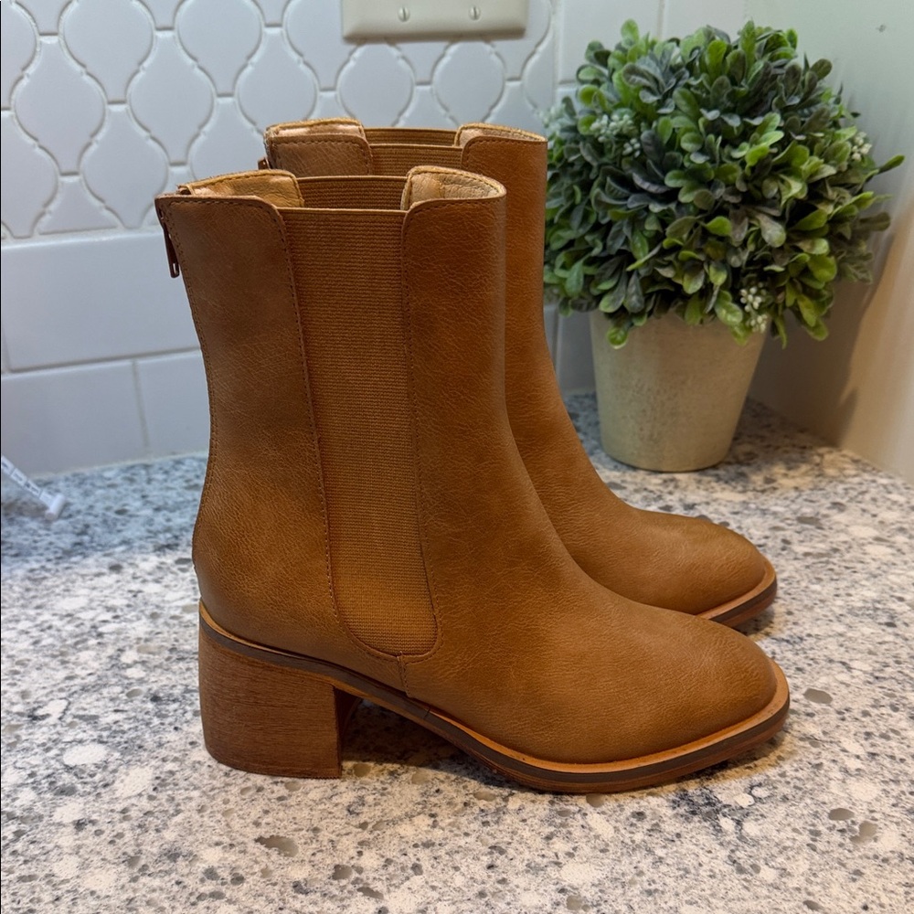 Oasis Society chunky ankle boots women’s faux vegan leather size 8 New no tags